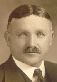 Einar T Thomsen